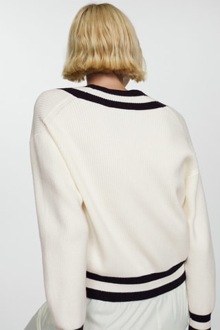 Pull-over à col en V contrastant - Écru