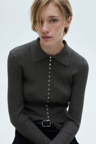 Pull-over avec boutons décoratifs - Gris foncé chiné