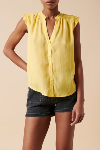 Top - 
Geel