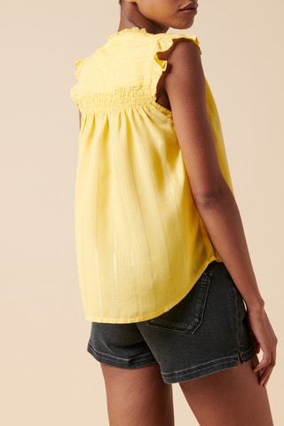 Top - 
Geel