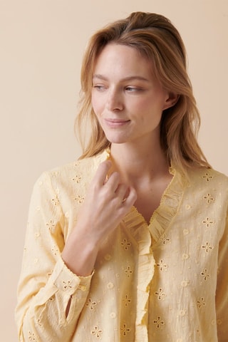 Blouse met Engelse Borduursels Cardamone - Geel