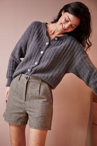 Short Iris - Taupe