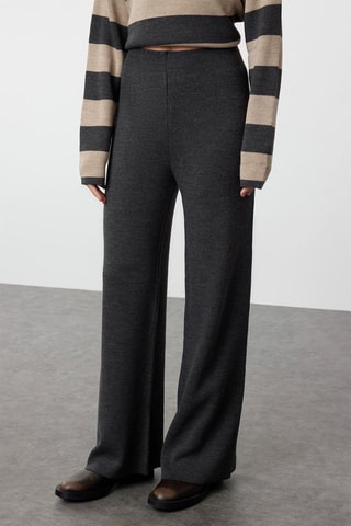 Trui en Broek - Antraciet en Beige