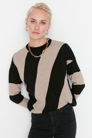 Trui Camel en Zwart