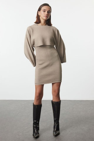 Nauwaansluitende Jurk en Trui - Beige
