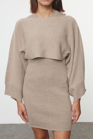 Nauwaansluitende Jurk en Trui - Beige