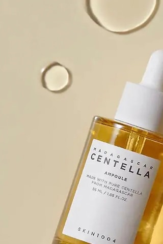 Ampola hidratante e calmante Madagascar Centella - Todos os tipos de pele - 55 ml