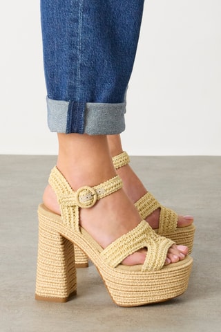 Leren Sandalen met Sleehak Adriana - Beige