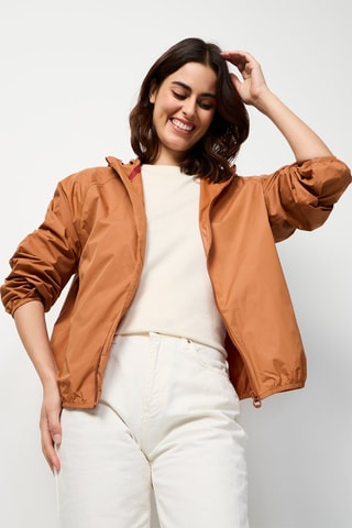 Windjack met Capuchon Singapore - Camel