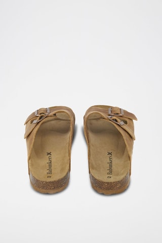 Mules en nubuck 
Marron