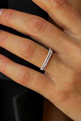 Bague - Or blanc et diamants