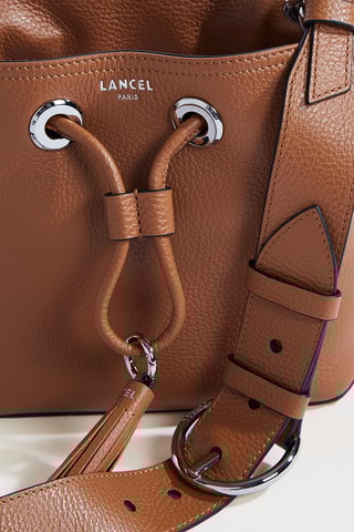 Sac seau en cuir Sacha Mini - Camel