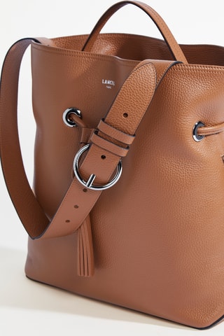 Sac seau en cuir Sacha M - Camel