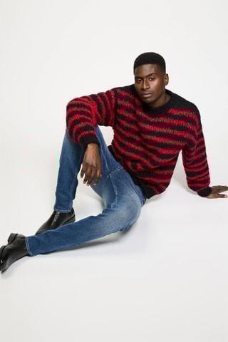 Pull en mérinos - Noir et rouge