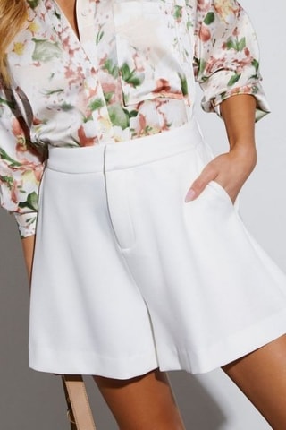 Short - Ecru