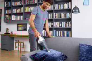 Aspirateur à main : 15 min d'autonomie
