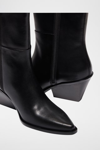 Botins em couro - Preto