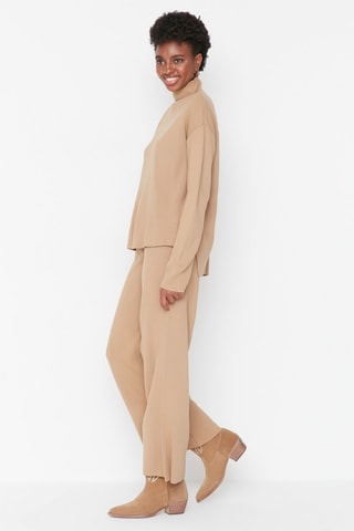 Camisola e calças wide legs Camel
