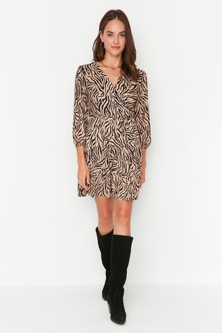 Vestido estilo patinadora Castanho