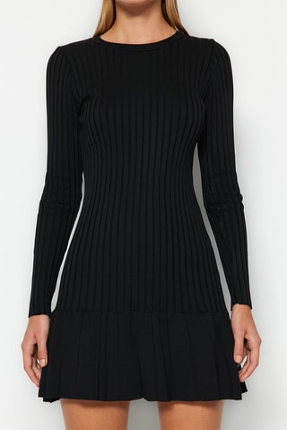 Vestido com folhos - Preto