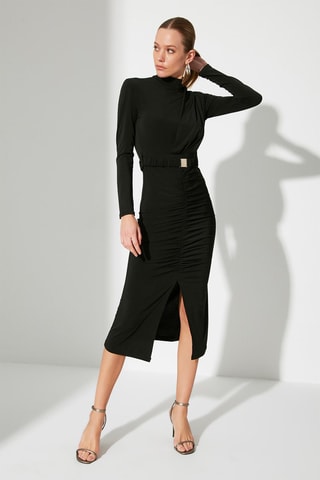 Vestido justo Preto