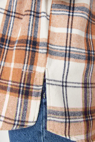 Sobrecamisa oversize - Bege e branco