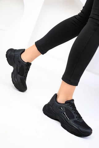 Sapatilhas com plataforma - Preto