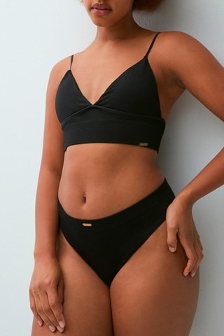 String cintura subida Irisiz Preto