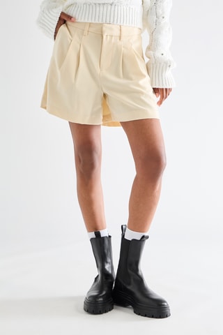 Short - Beige