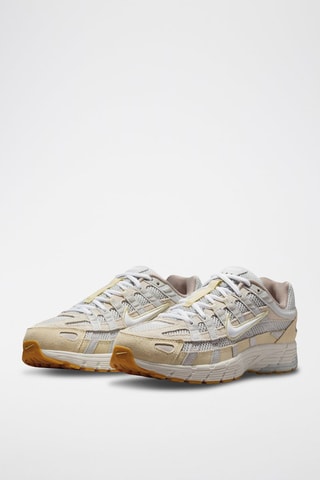 Nike P-6000 en cuir - Beige
