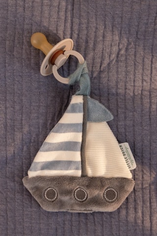 Peluche barco para chupeta - A partir do nascimento