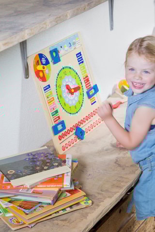 Horloge calendrier en bois - Dès 3 ans
