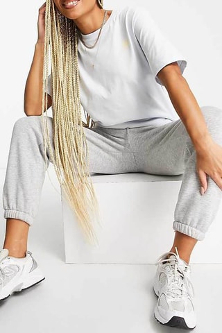 T-shirt Health Club - Wit - New Balance