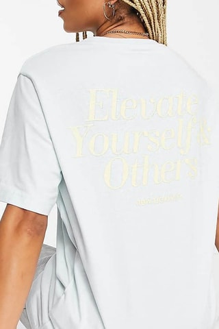 T-shirt Health Club - Wit - New Balance