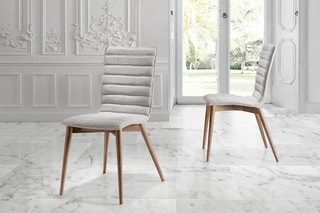2 chaises Beige et naturel