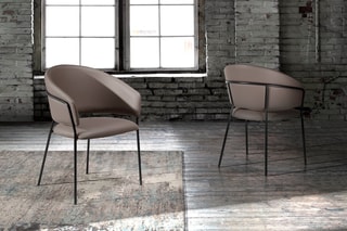 2 chaises Taupe et noir