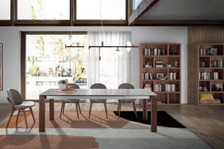 2 chaises Beige et marron