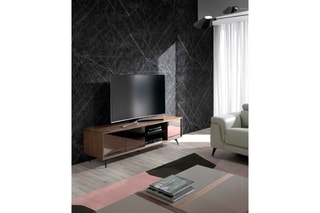 Meuble TV 3 portes 
Imitation noyer
