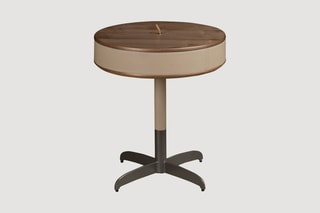 Table d'appoint en bois de noyer - 46 x 50 x 46 cm