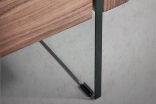 Table de chevet - Imitation noyer et transparent