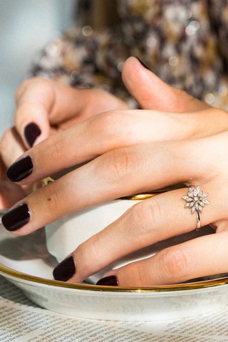 Ring Bouquet Witgoud en Diamanten