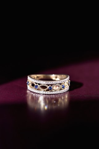 Ring Sapphire Crown Geelgoud, Saffieren 0,14 karaat/5 en Diamanten 0,16 karaat/52