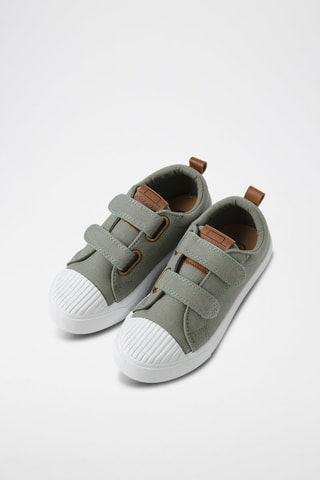 Tennis Kaki