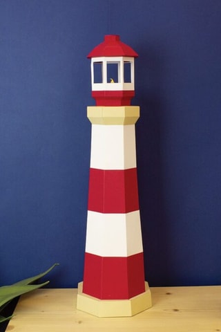 Escultura 3D Farol - 63 x 17,5 x 17,5 cm - Vermelho e branco