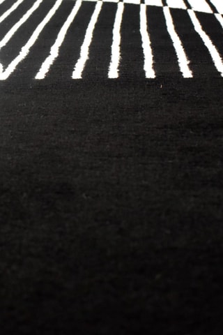 Tapete Joku - Preto e branco