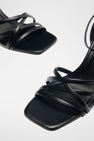 Sandales à talons - Noir