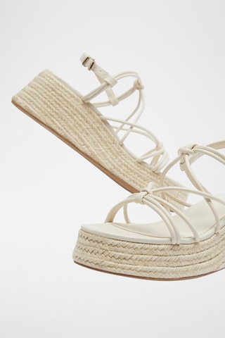 Sandalen met Sleehak - Ecru