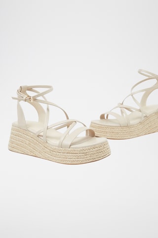 Sandalen met Sleehak - Ecru