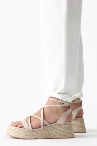 Sandalen met Sleehak - Ecru