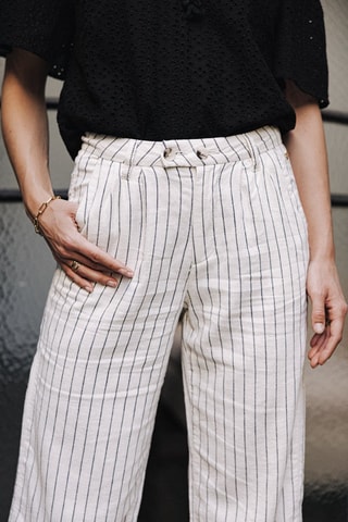 Pantalon flare en lin taille haute Esmée Monterey - Ecru et bleu foncé